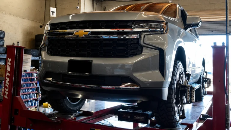 professional-wheel-alignment-service-suv-tires.webp